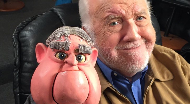 Chuck McCann con una de sus marionetas