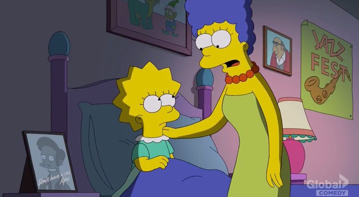 Marge y Lisa en la escena que habla sobre Apu en 'Los Simpson'