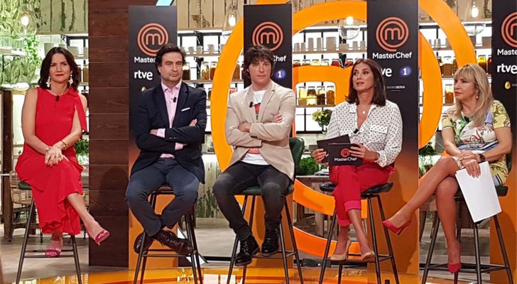 Samantha Vallejo-Nájera, Pepe Rodríguez, Jordi Cruz, Macarena Rey y Toñi Prieto en la presentación de &#39;MasterChef 6&#39;