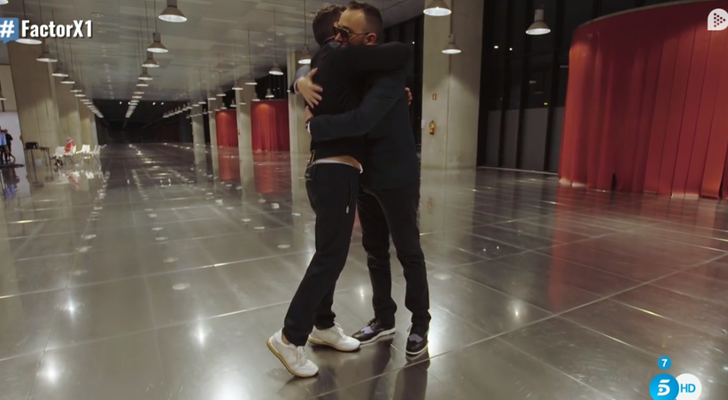 Jesús Vázquez y Risto se abrazan en 'Factor X'