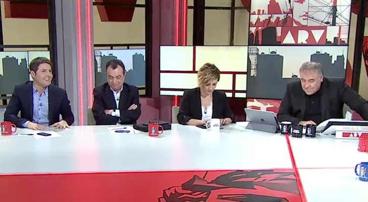 Jesús Cintora en 'Al rojo vivo' junto a Cristina Pardo y Ferreras