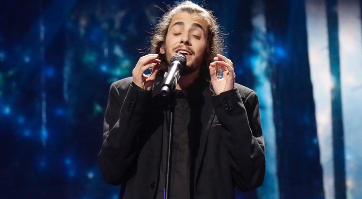 Salvador Sobral en la Primera Semifinal de Eurovisión 2017