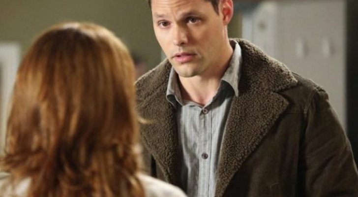 April y Matthew conversan en 'Anatomía de Grey'