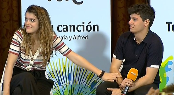 Alfred se emociona en la rueda de prensa de Eurovisión 2018