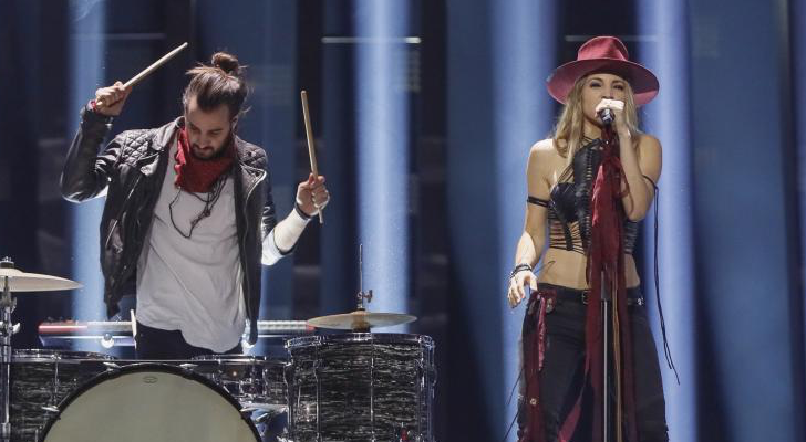 Zibbz interpretando "Stones" en Eurovisión 2018