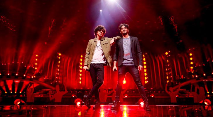 La actuación de Italia en Eurovisión 2018 se caracteriza por una iluminación roja