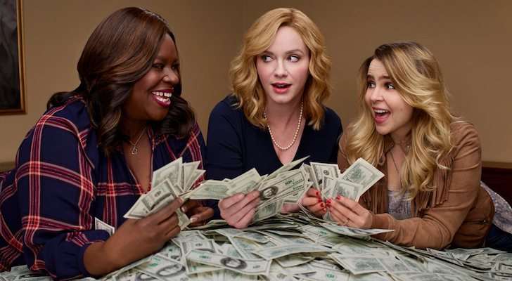 Retta, Christina Hendricks y Mae Whitman en 'Good Girls'