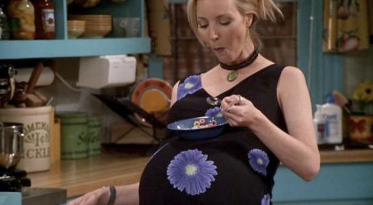 Phoebe embarazada en 'Friends'