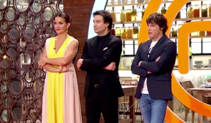 Samantha Vallejo, Pepe Rodríguez y Jordi Cruz en el plató de 'MasterChef 6' ante la sexta expulsión