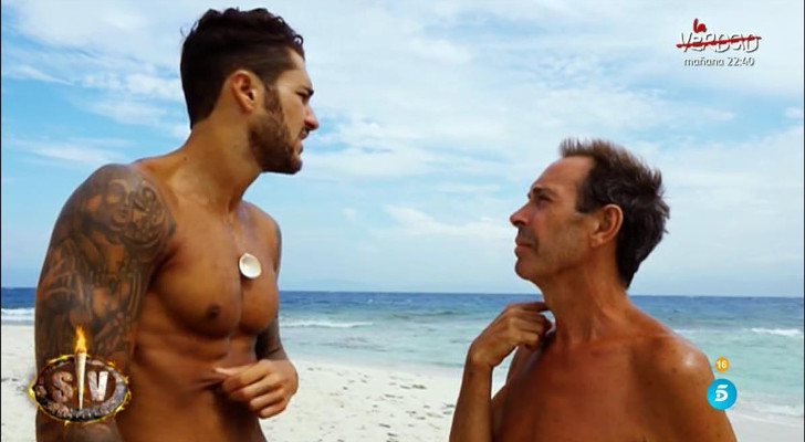 Los concursantes hablan en Cayo Paloma