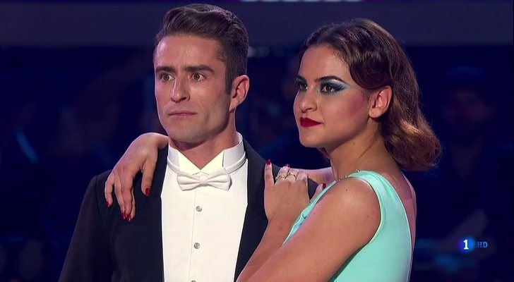 Pelayo Díaz junto a Inés tras su actuación en la cuarta gala de 'Bailando con las estrellas'