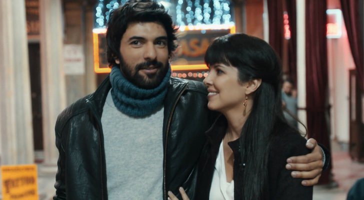 Omar y su prometida Sibel en 'Amor de contrabando'