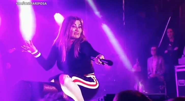 Amaia Montero durante su actuación en Cantabria