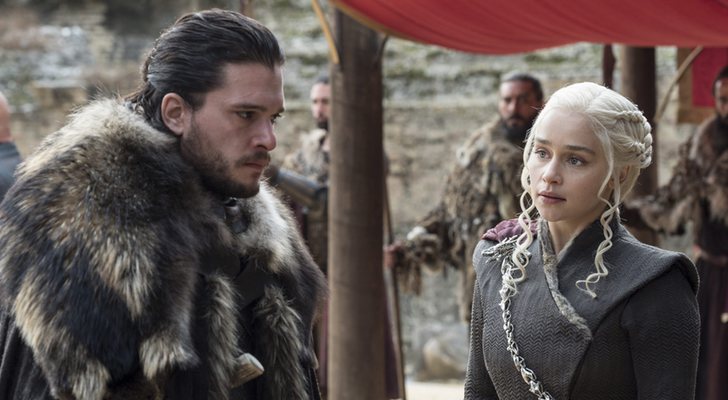Daenerys Targaryen y Jon Snow en una escena de 'Juego de Tronos'