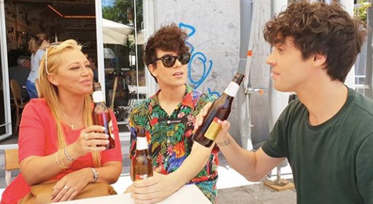 Belén Esteban junto a Los Javis después de la grabación