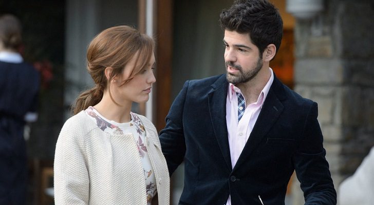 Megan Montaner y Miguel Ángel Muñoz en &#39;Sin identidad&#39;