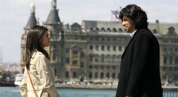 Fatmagül y Kerim en una escena de &#39;Fatmagül&#39;