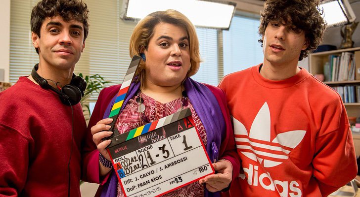 Javier Ambrossi, Brays Efe caracterizado de Paquita Salas y Javier Calvo