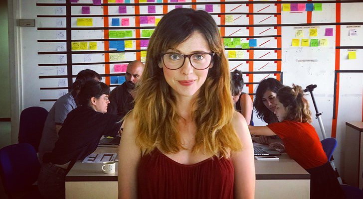 Leticia Dolera y, de fondo, parte del equipo de 'Déjate llevar'