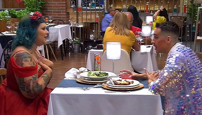 Apuesta Princesa y Beni Blowjob cenan en 'First Dates'