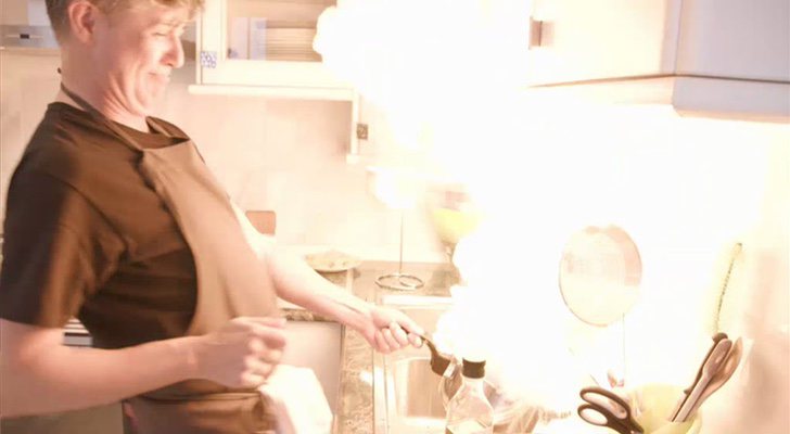 Ángel Garó y el fuego, en &#39;Ven a cenar conmigo: Summer edition&#39;