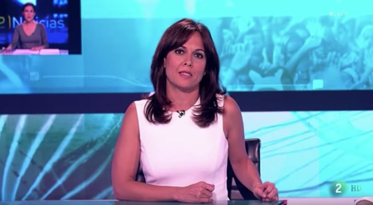 Mara Torres en su despedida de 'La 2 noticias'