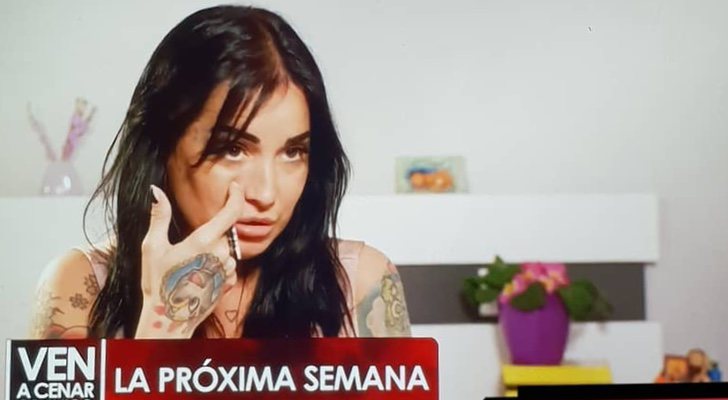 Ainhoa en la promo de 'Ven a cenar conmigo'