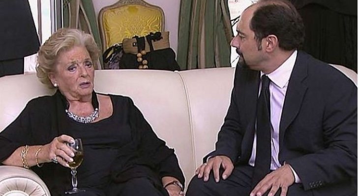 Marisa Porcel junto a Jordi Sánchez (que interpreta a Antonio Recio), en 'La que se avecina'