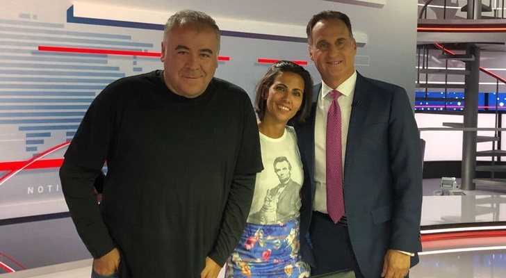 Antonio García Ferraras, José Díaz-Balart y Ana Pastor en el plató de los noticieros de Telemundo
