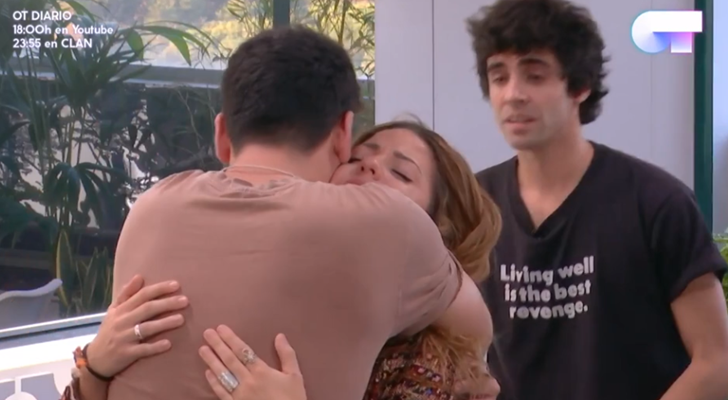 Miriam y Cepeda arreglan sus diferencias antes de cantar juntos