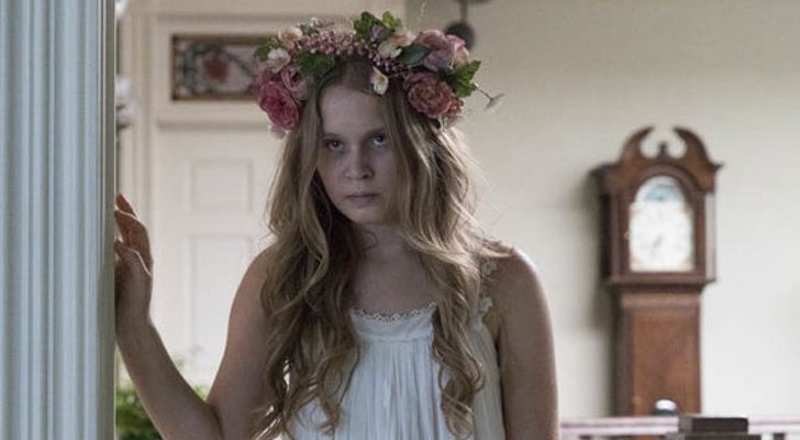 Eliza Scanlen es Amma en 'Heridas abiertas'
