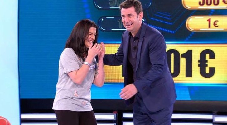 Arturo Valls y la concursante en &#39;¡Ahora Caigo!&#39;