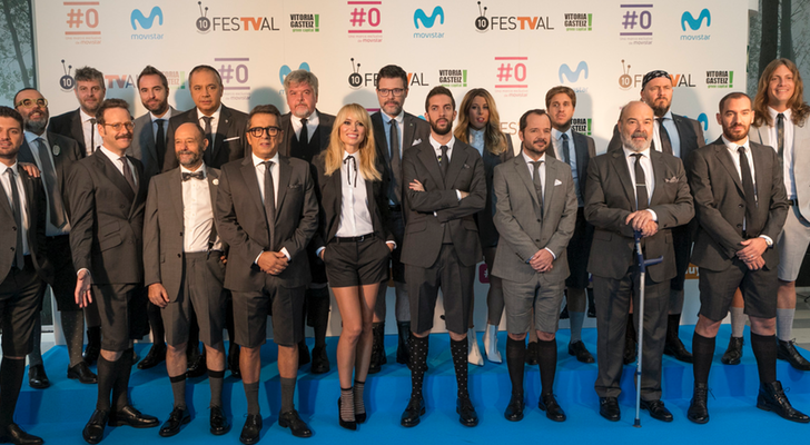 Equipo al completo de cómicos de #0