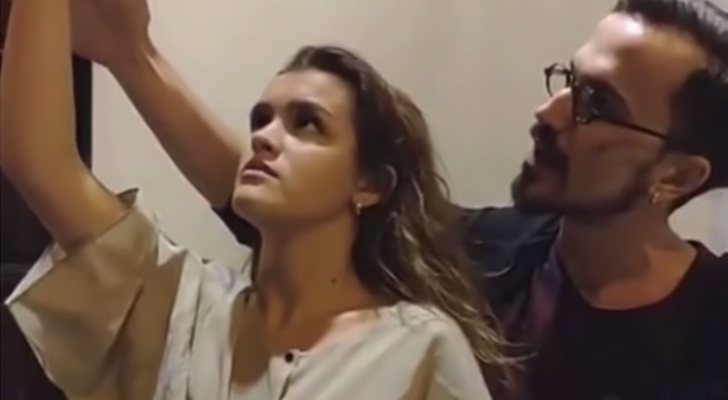 Amaia siendo hipnotizada por Masyebra en Madrid
