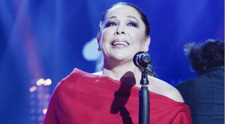 Isabel Pantoja cantando en 'El Hormiguero'