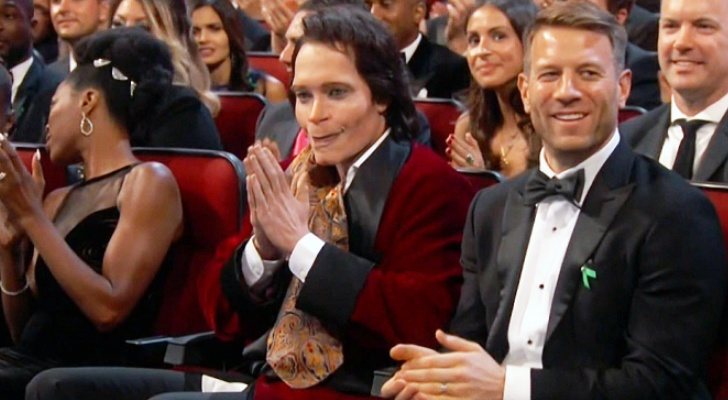 Teddy Perkins ente el público de los Emmy 2018