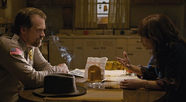 David Harbour y Winona Ryder en 'Stranger Things'