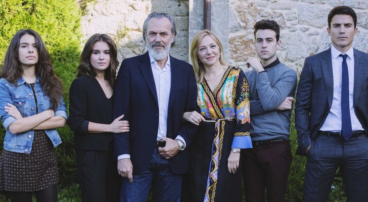 El reparto de &#39;Vivir sin permiso&#39;