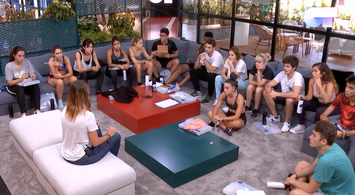 Los concursantes junto a Noemí Galera en 'Ot 2018'