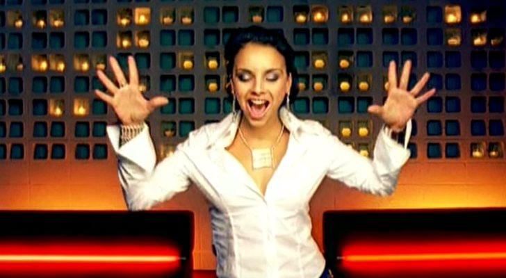 Chenoa, de &#39;Operación Triunfo&#39;, en el videoclip de &quot;Atrévete&quot;