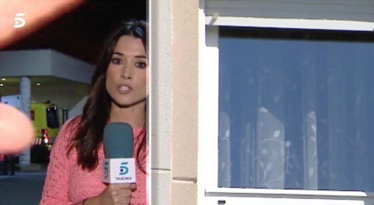 Emisión de 'Informativos Telecinco' mientras un guardia trata de impedir la conexión de Arancha Morales