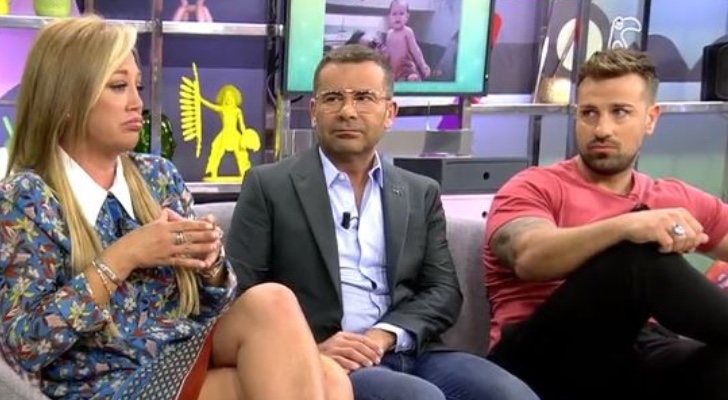 Belén Esteban, Jorge Javier y Rafa Mora en 'Sálvame'.