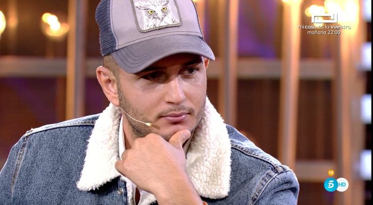 Omar descubre el motivo de su expulsión