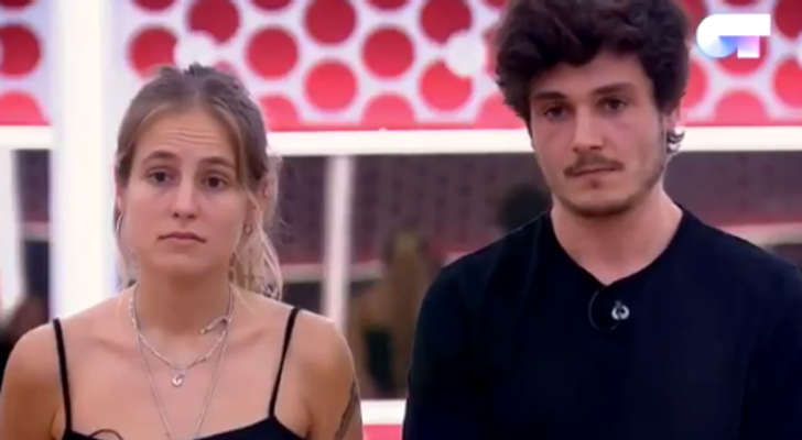 María y Miki durante el pase de micros de la Gala 4 de 'OT 2018'