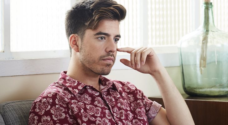 Roi Méndez, exconcursante de 'OT 2017', en una imagen promocional de su single "Por una vez más"