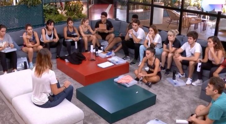 Noemí Galera reunida con los chicos de 'OT 2018'