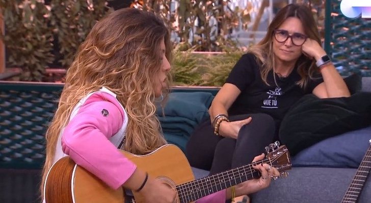 Miriam interpreta &quot;Hay algo en mí&quot;