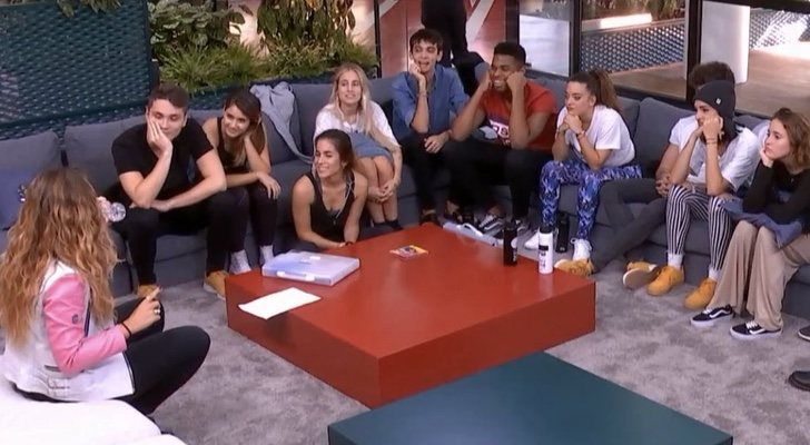 Miriam con los chicos y chicas de &#39;OT 2018&#39;