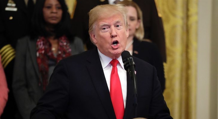 Donald Trump, dando un discurso en la Casa Blanca tras las amenazas de bomba