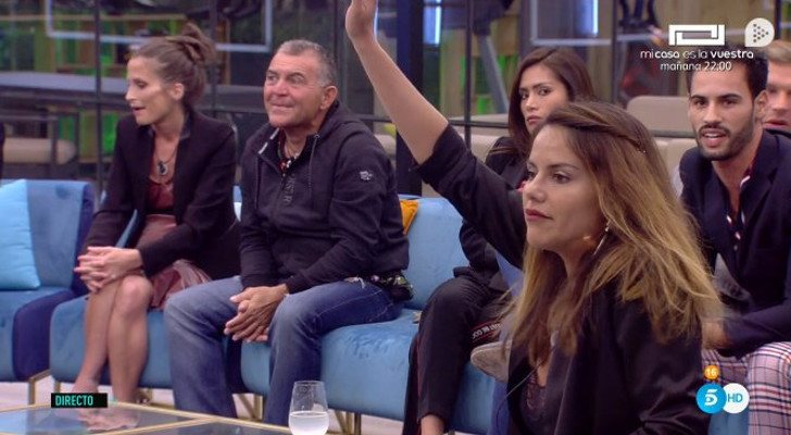 Los concursantes se defienden durante la gala